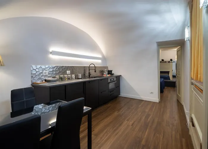 Le Piccole Lune Di Monti Apartment