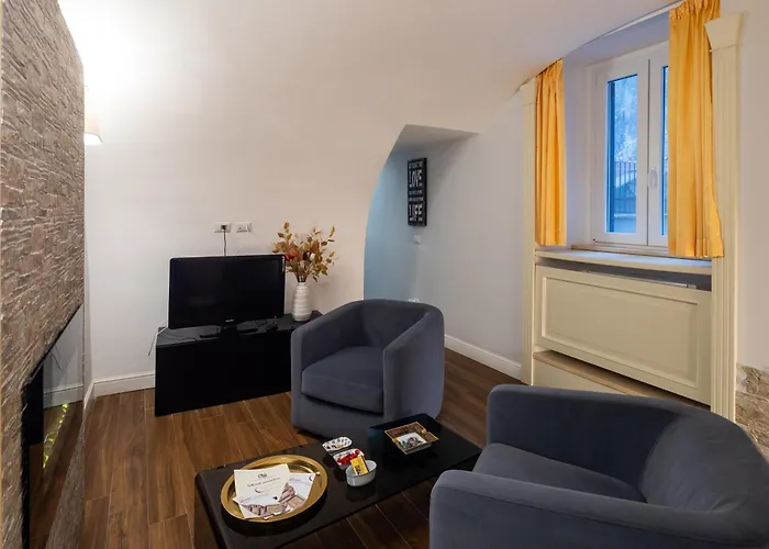Le Piccole Lune Di Monti Apartment Rom